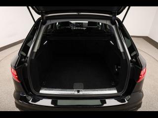 Audi A4 Avant S line – image 24 of 25