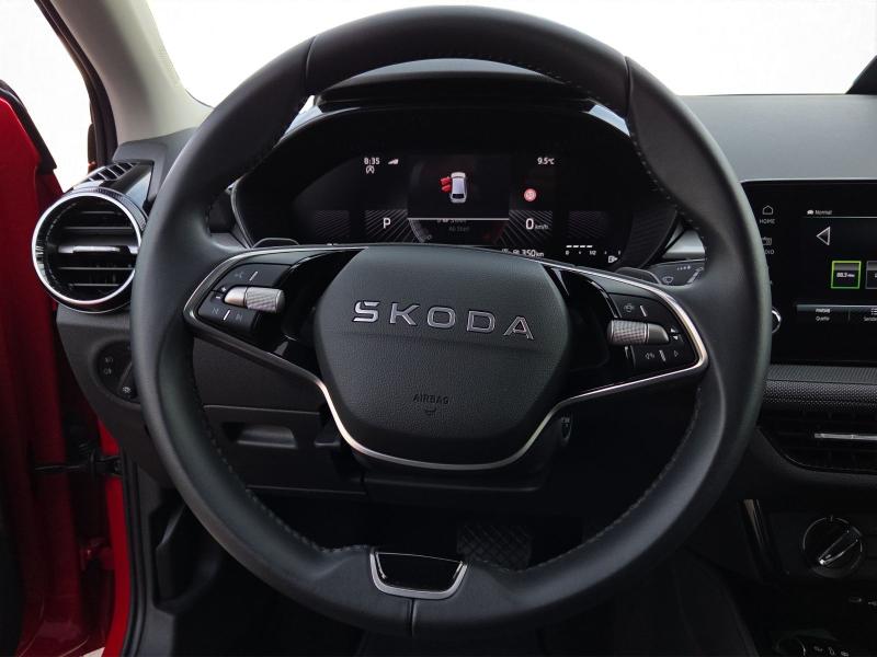 Škoda Fabia Tour – image 8 of 20