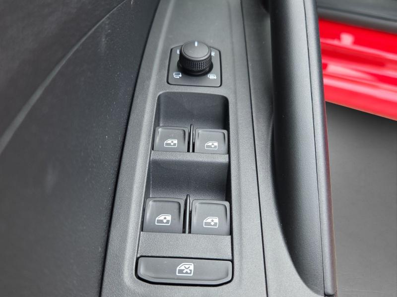 Škoda Fabia Tour – image 11 of 20