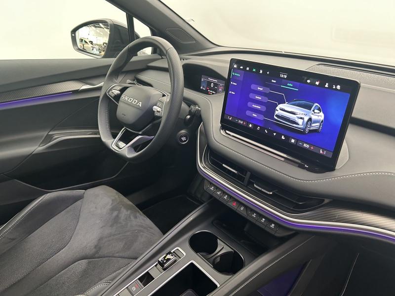 Škoda Enyaq Sportline – image 7 of 17