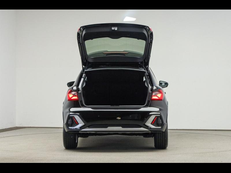 Audi A1 allstreet S line – image 6 of 25