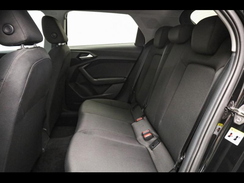 Audi A1 allstreet S line – image 22 of 25