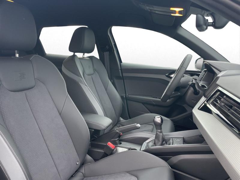 Audi A1 allstreet S line – image 4 of 22