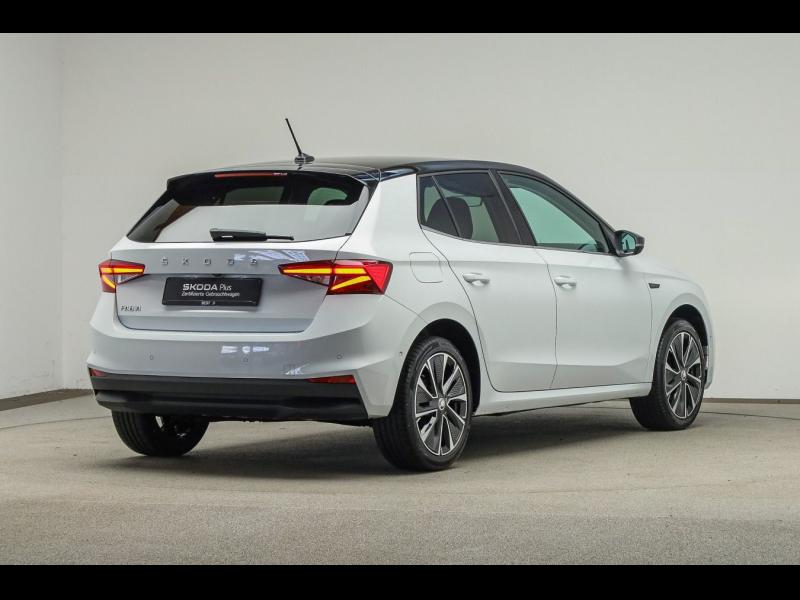 Škoda Fabia Style – image 2 of 25