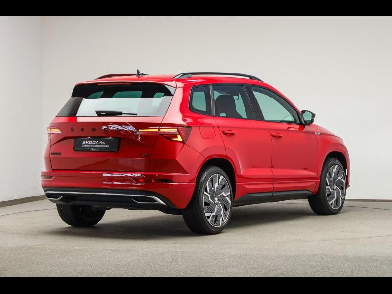Škoda Karoq Sportline – image 2 of 25
