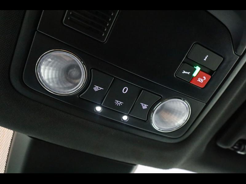 Škoda Karoq Sportline – image 16 of 25