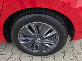 Škoda Fabia Tour – image 20 of 22