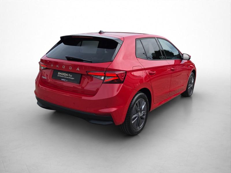 Škoda Fabia Tour – image 2 of 22