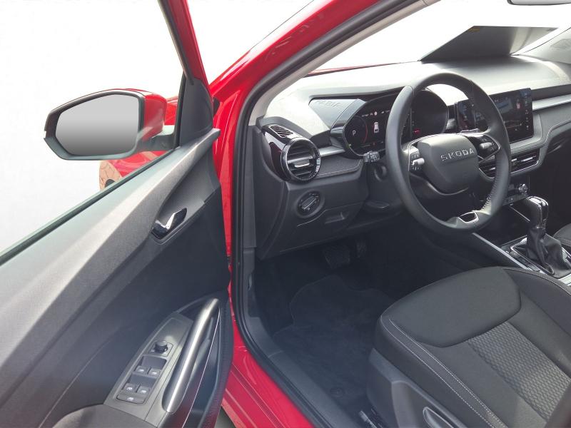 Škoda Fabia Tour – image 13 of 22