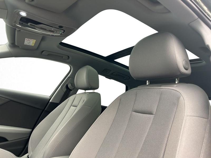 Audi A4 Avant advanced – image 10 of 17