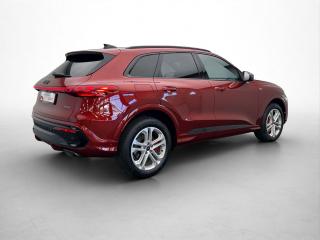 Audi Q5 S line – image 16 of 17