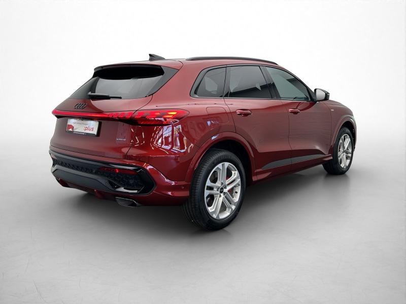 Audi Q5 S line – image 2 of 17