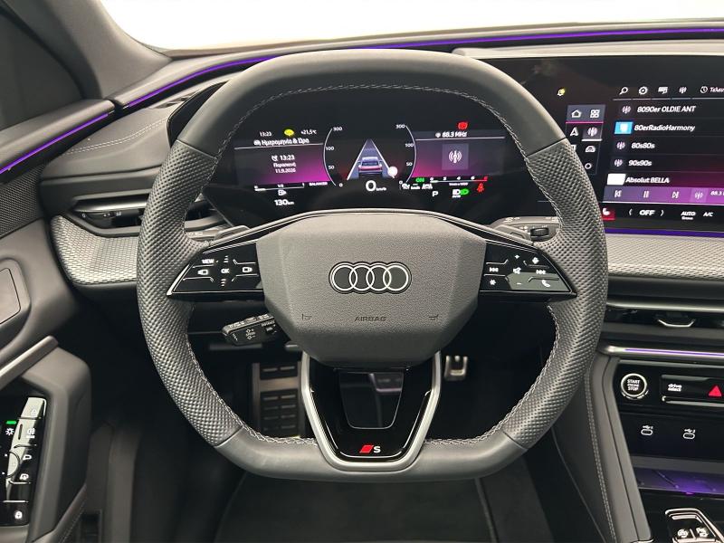 Audi Q5 S line – image 8 of 17