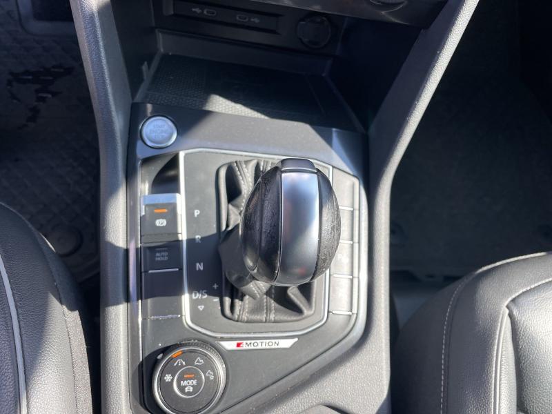 Volkswagen Tiguan Allspace R-Line – image 21 of 25