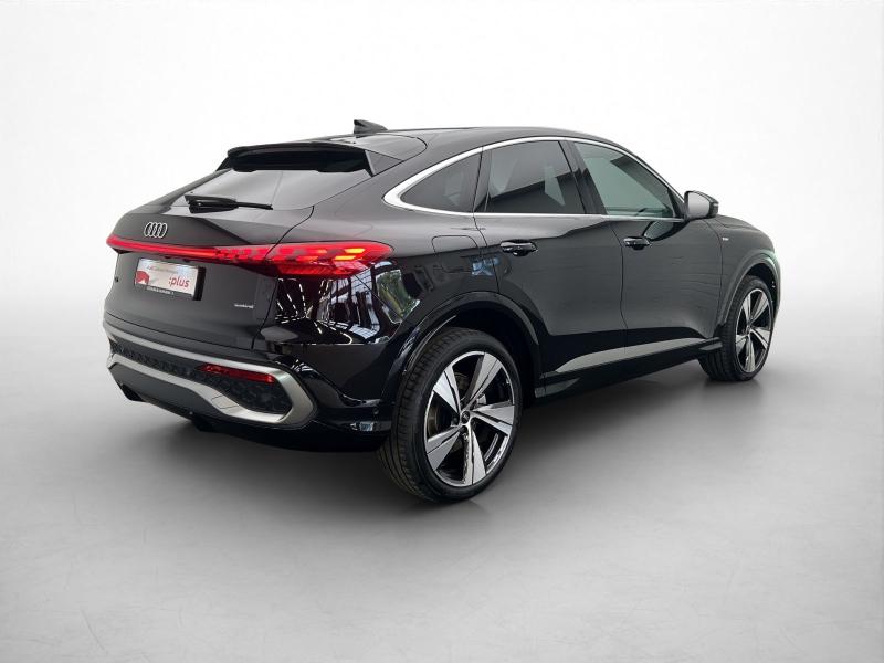 Audi Q5 Sportback S line – image 2 of 20