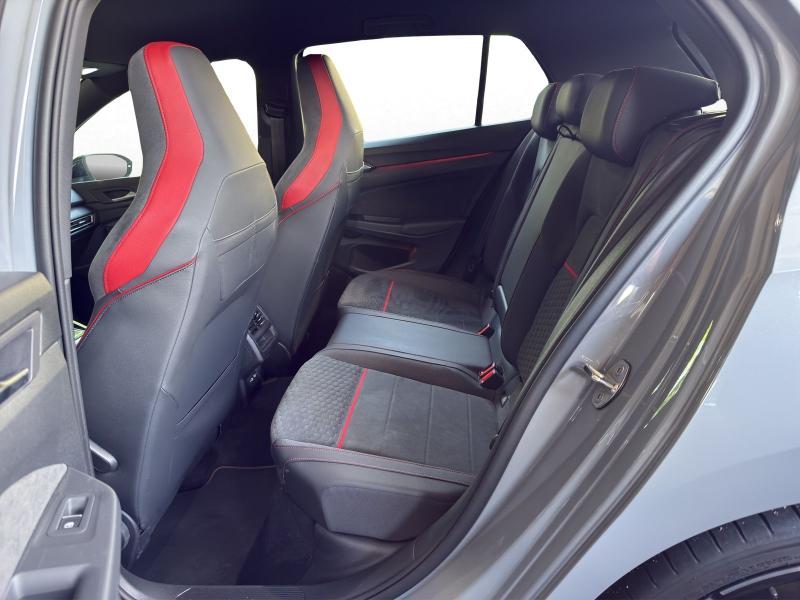 Volkswagen Golf GTI GTI – Bild 13 von 16