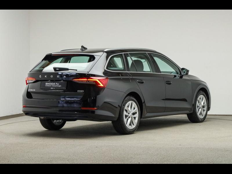 Škoda Octavia Style – image 2 of 25