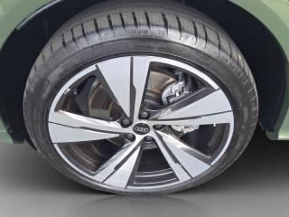 Audi Q5 Sportback S line – image 13 of 18