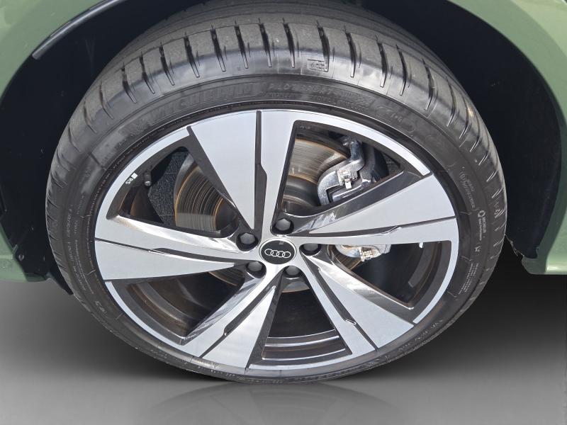 Audi Q5 Sportback S line – image 13 of 18