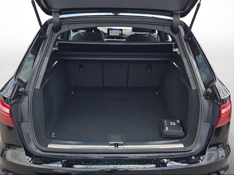 Audi A4 Avant – image 11 of 21