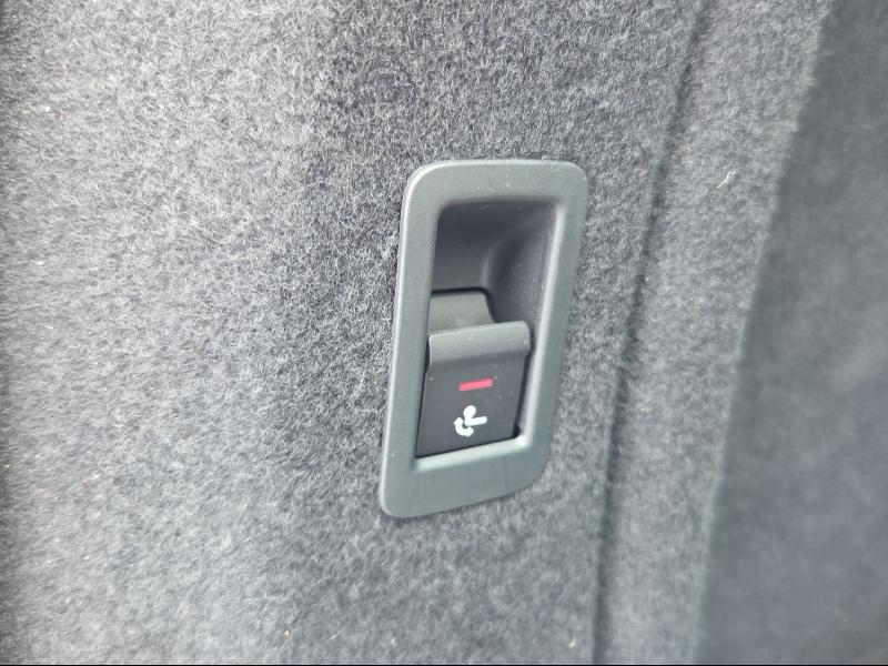 Audi A4 Avant – image 12 of 21