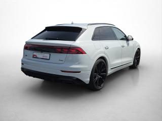 Audi Q8 S line – image 2 of 22