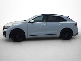 Audi Q8 S line – image 3 of 22