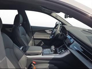 Audi Q8 S line – image 4 of 22
