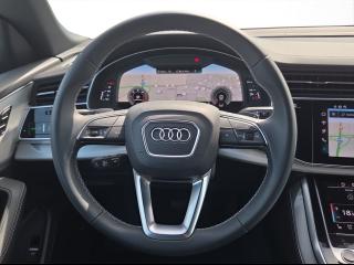 Audi Q8 S line – image 8 of 22