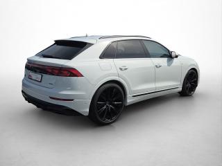 Audi Q8 S line – image 19 of 22