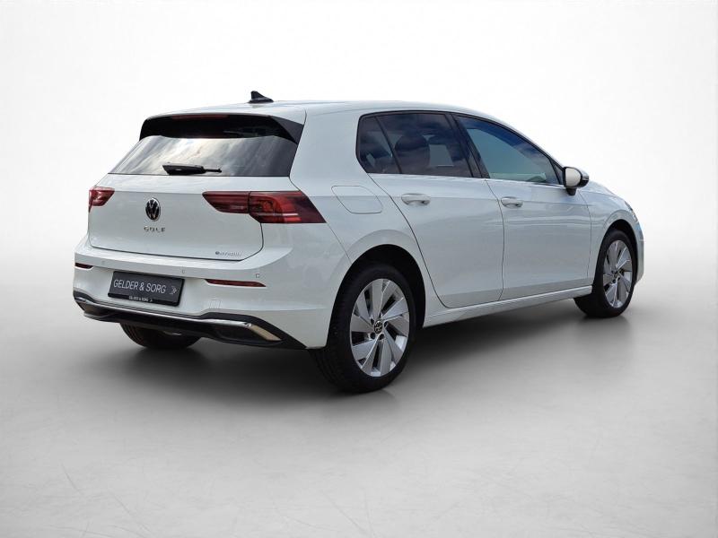 Volkswagen Golf Style – image 2 of 21