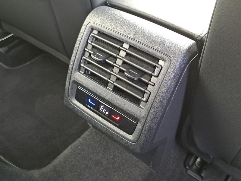 Volkswagen Golf Style – image 17 of 21