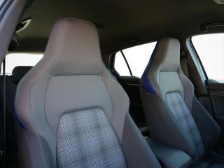 Volkswagen Golf GTE – image 10 of 24