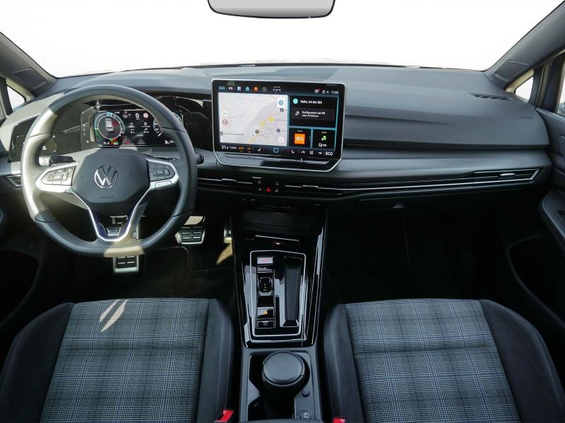 Volkswagen Golf GTE – image 5 of 24
