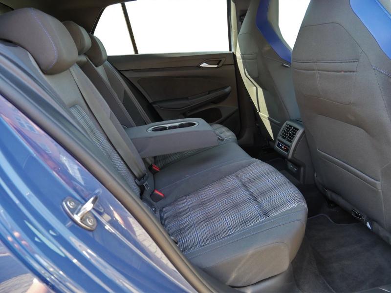 Volkswagen Golf GTE – image 16 of 24