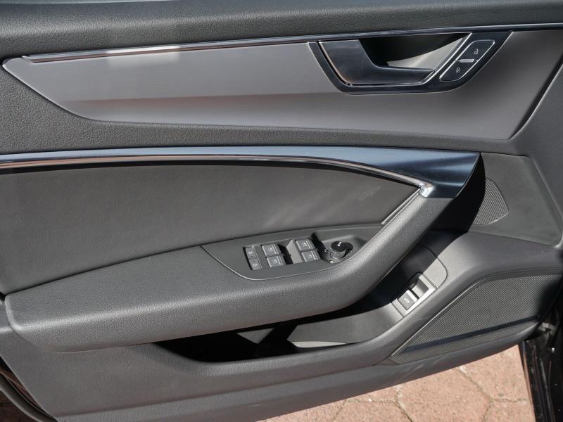 Audi A6 Avant S line – image 21 of 24