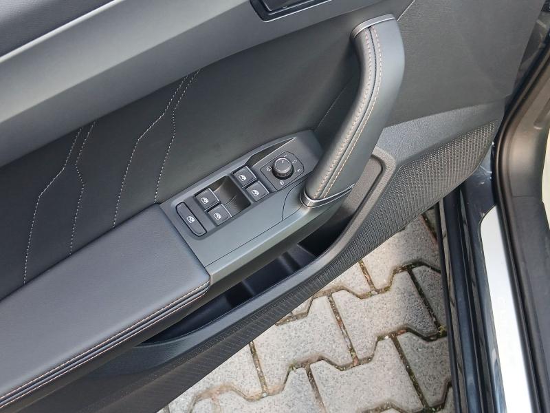 Cupra Formentor Basis – image 15 of 16