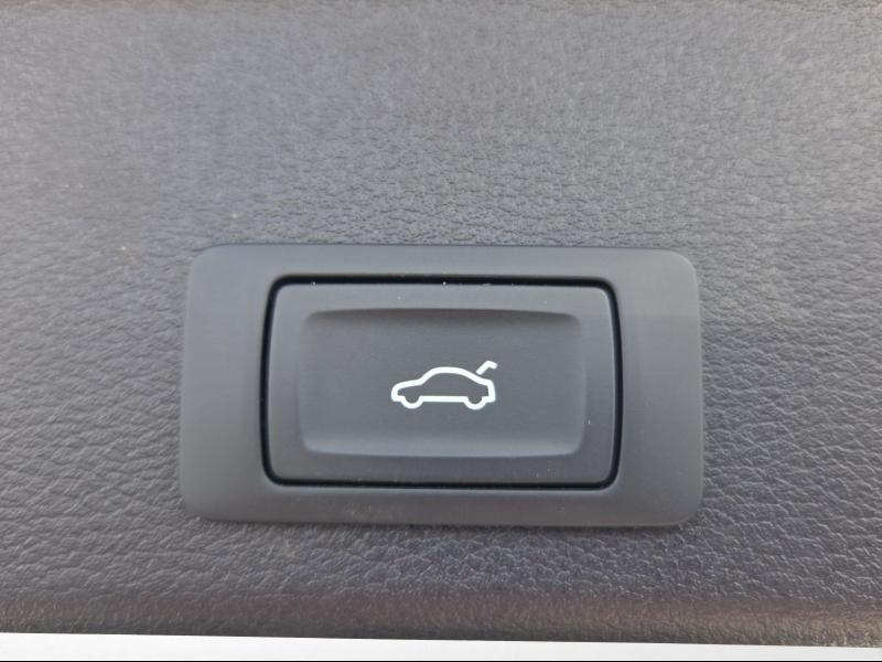 Audi A4 Avant advanced – image 12 of 19