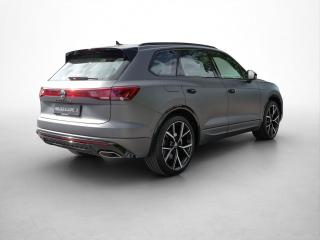 Volkswagen Touareg R-Line – image 2 of 25