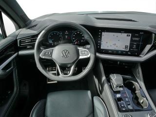 Volkswagen Touareg R-Line – image 8 of 25