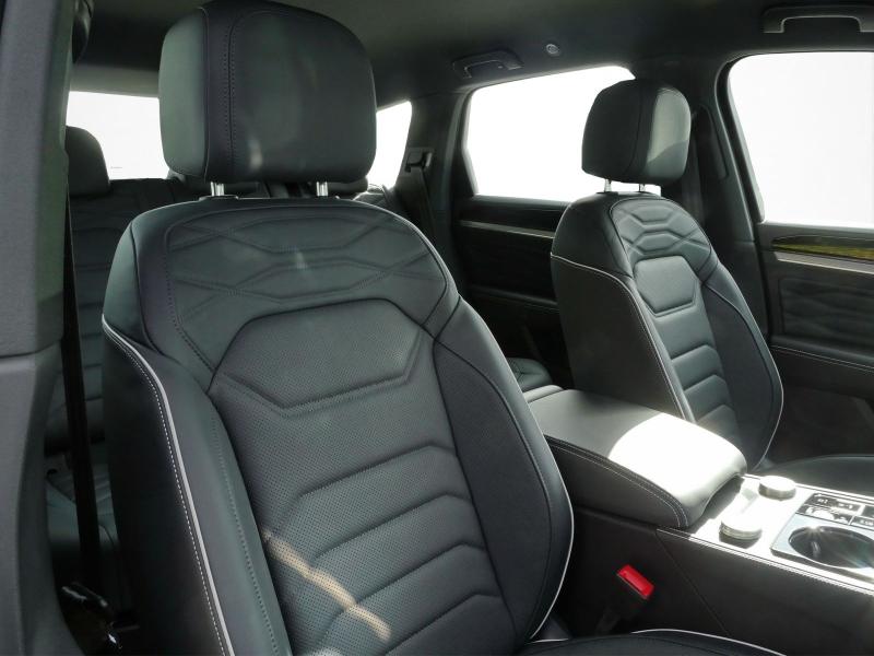 Volkswagen Touareg R-Line – image 10 of 25