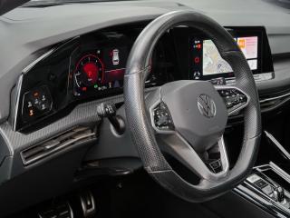 Volkswagen Golf Variant R-Line – image 19 of 24