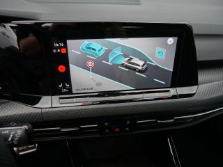 Volkswagen Golf Variant R-Line – image 20 of 24