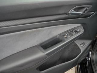 Volkswagen Golf Variant R-Line – image 21 of 24