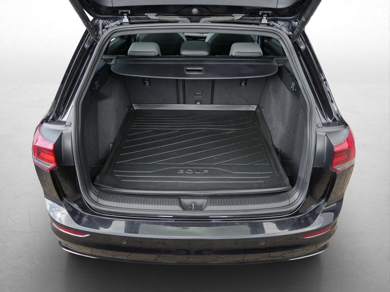Volkswagen Golf Variant R-Line – image 11 of 24