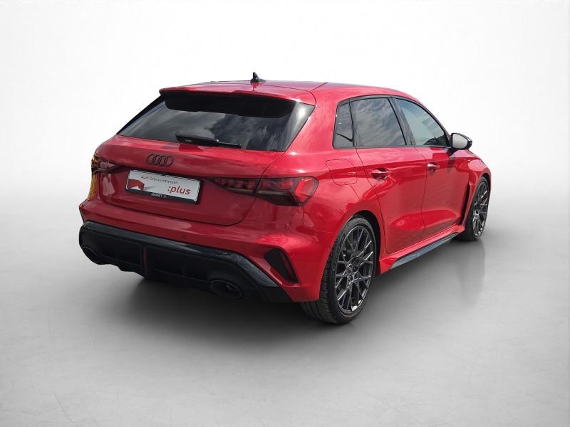 Audi RS 3 Sportback – image 2 of 21