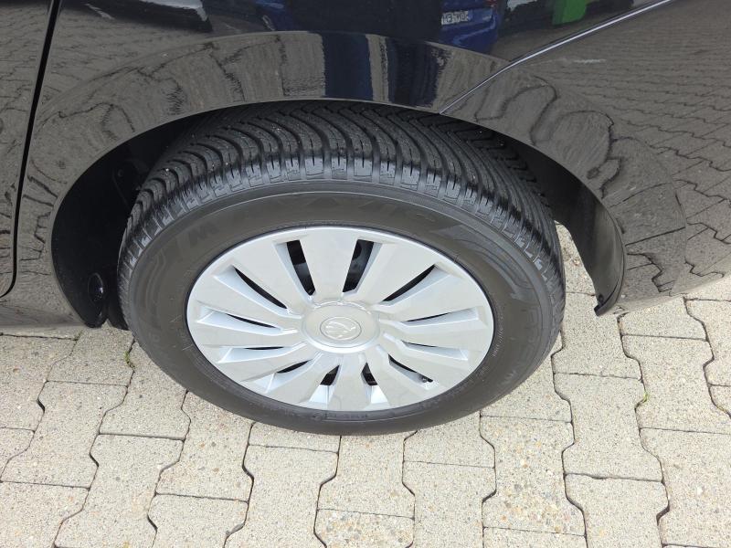 Škoda Kamiq Essence – image 15 of 22