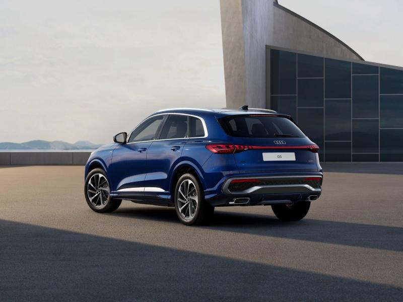 Audi Q5 S line – image 3 of 6
