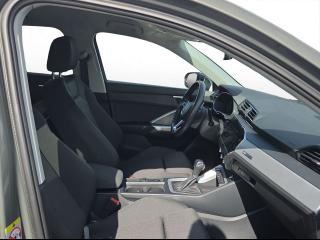 Audi Q3 advanced – image 4 of 21