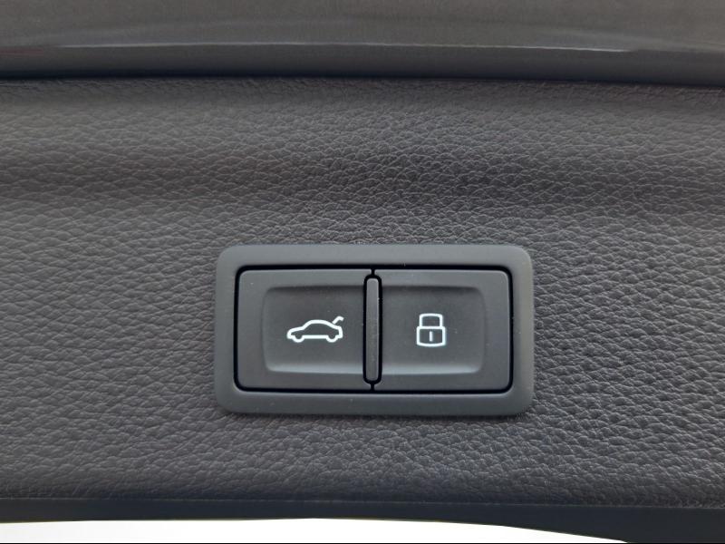 Audi Q3 advanced – image 12 of 21